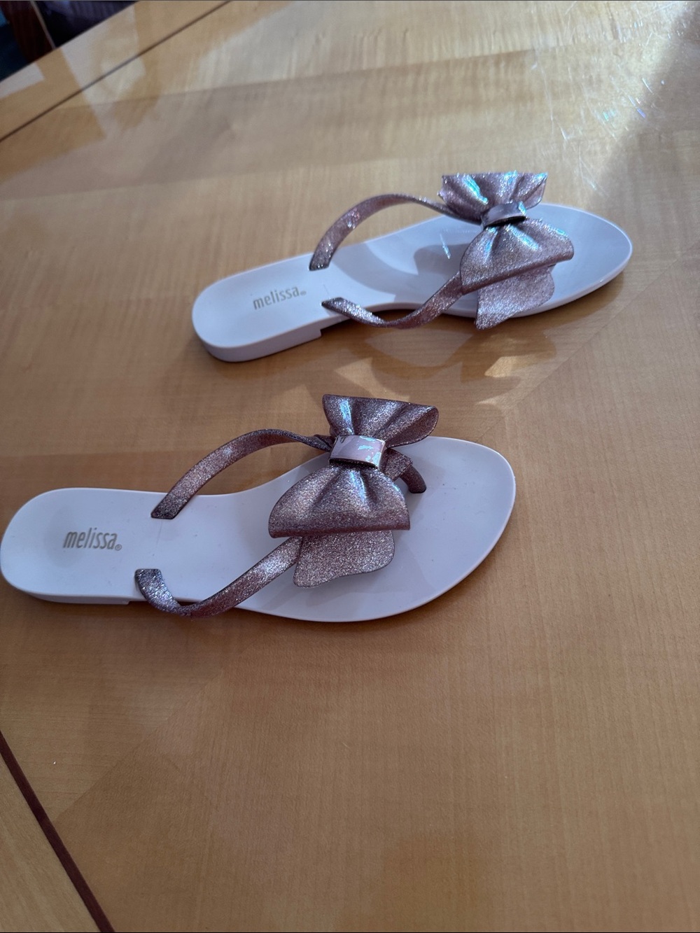 Melissa Girls Rose Gold Glitter Bow Jelly Flip Flops size 6